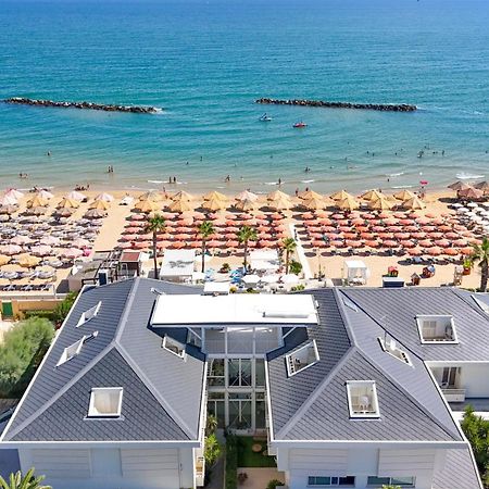 Albergo Punta De L'Est Francavilla Al Mare Dış mekan fotoğraf