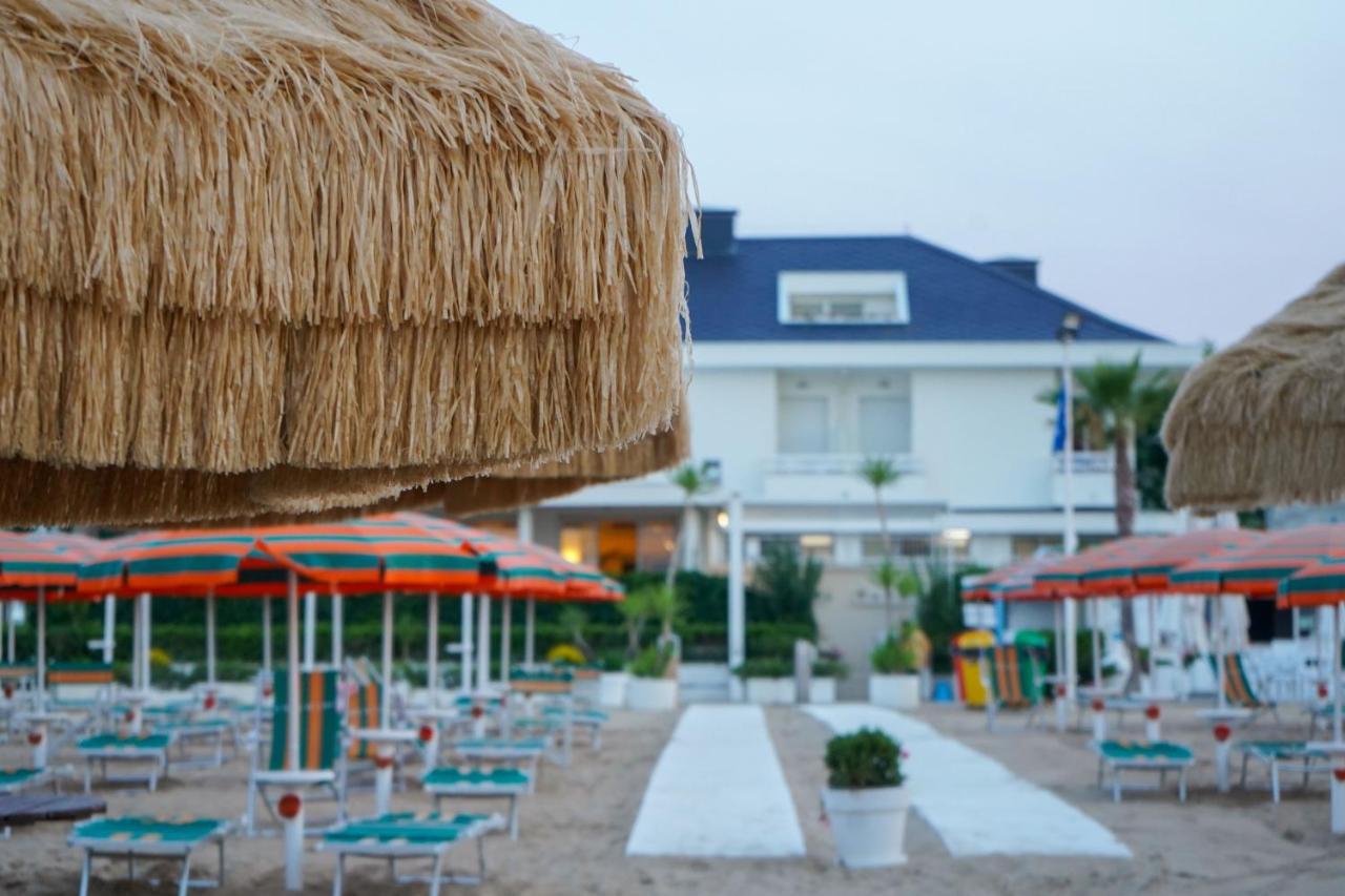 Albergo Punta De L'Est Francavilla Al Mare Dış mekan fotoğraf