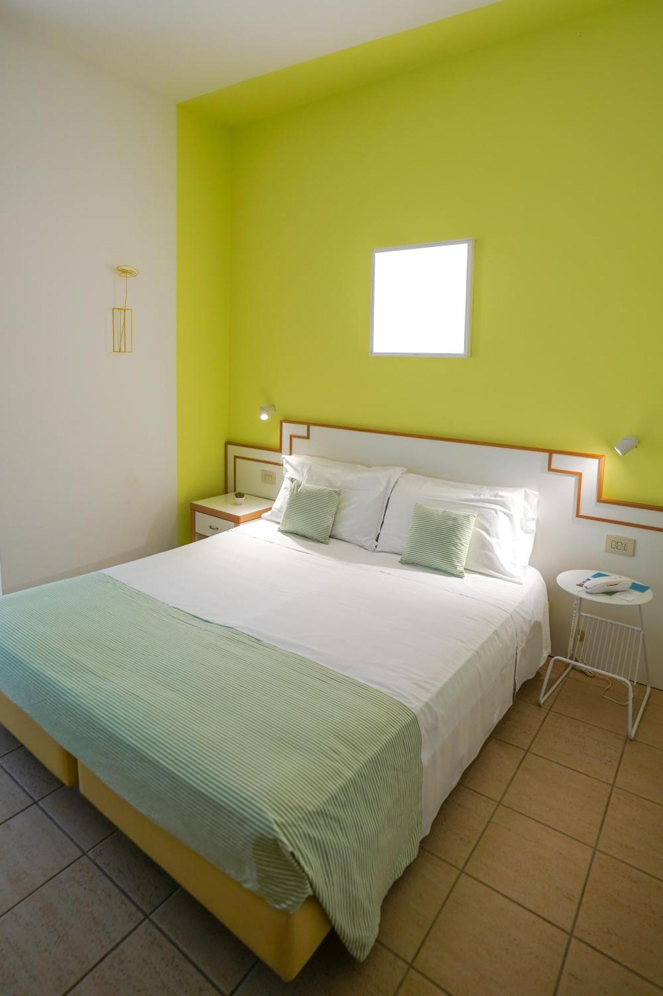 Albergo Punta De L'Est Francavilla Al Mare Dış mekan fotoğraf