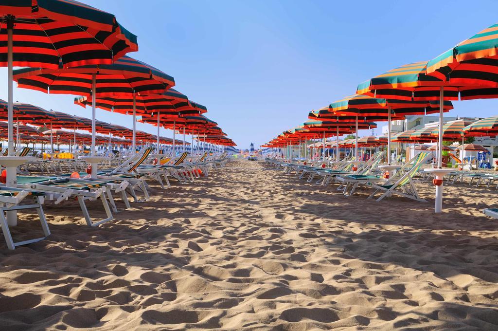 Albergo Punta De L'Est Francavilla Al Mare Dış mekan fotoğraf